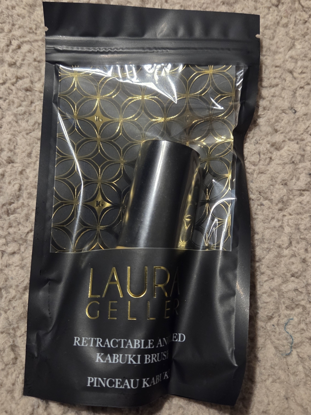 Laura Geller Retractable Kabuki Brush - Black and Gold Accents